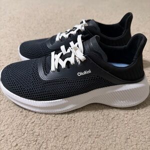 OLUKAI Women’s Size 6 Island Hopper Travel-Ready Sneakers Shoes Black NEW